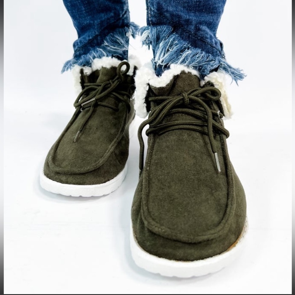 Gypsy Jazz, Mid Top Sherpa Cuff Suede Laced Sneakers, Color: Olive, Size: 8